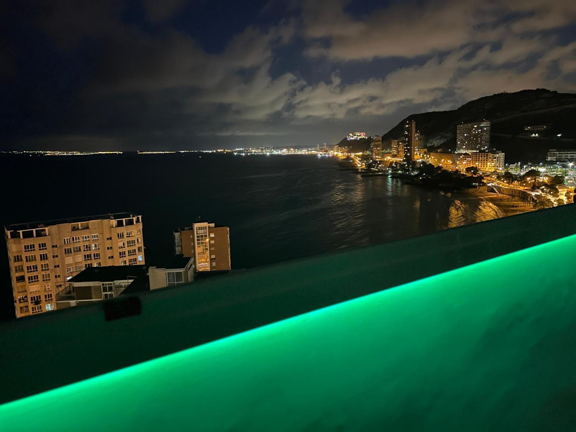 Relax Frente Al Mar De Alicante Exterior foto